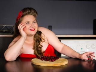 Picture of the sexy profile of GianaStar, for a very hot webcam live show !