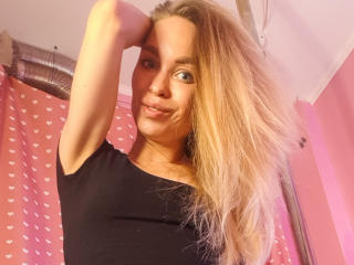 Foto de perfil sexi, da modelo CrazyXBabe, para um live show webcam muito quente!